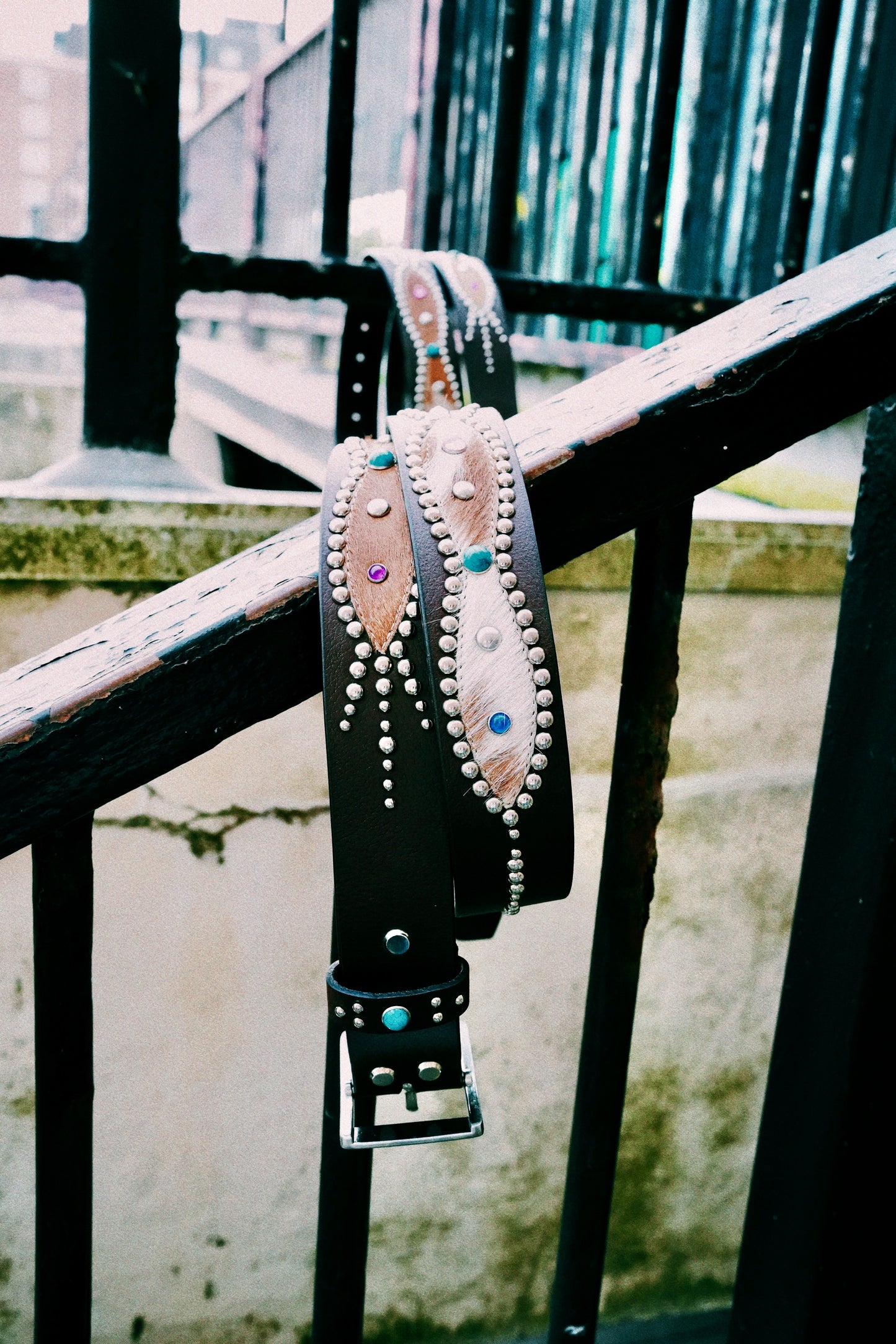 STUDDED BELT BROWN