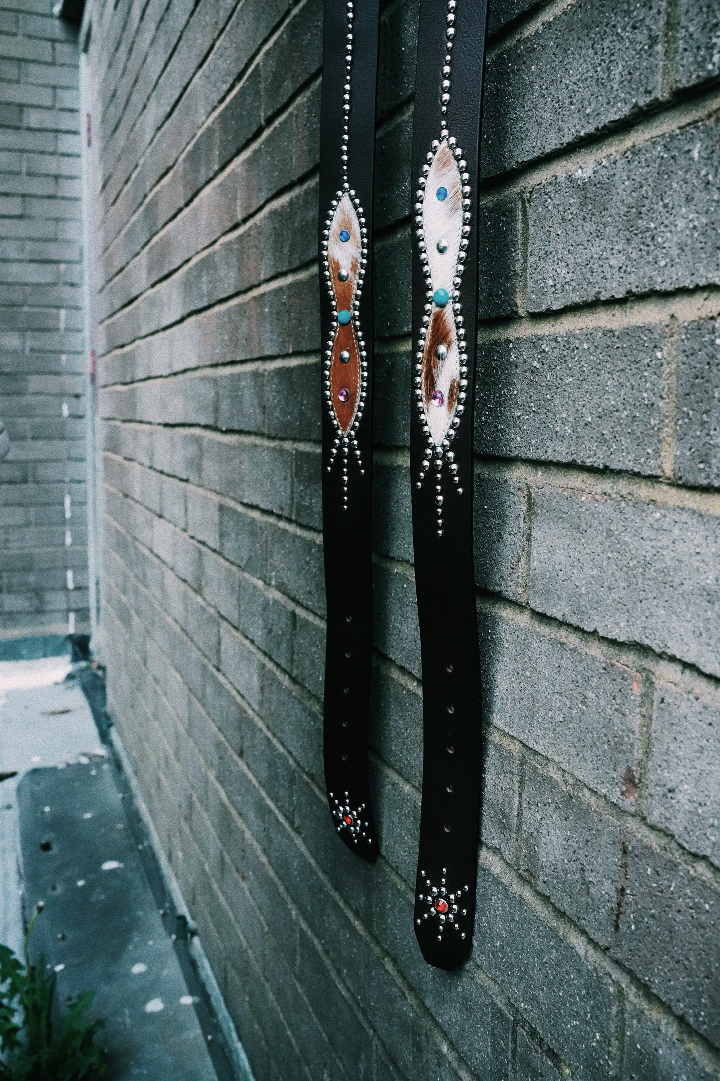 STUDDED BELT BROWN